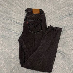 Levi’s High Loose Taper Jean